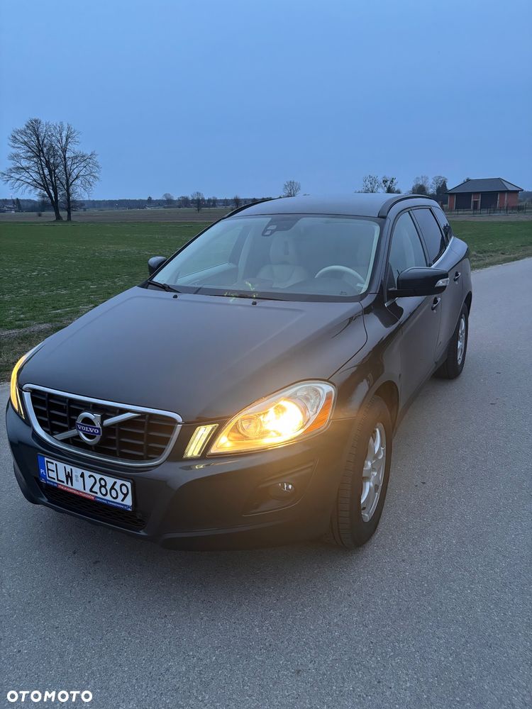 Volvo XC 60 2.4D AWD Kinetic - 1