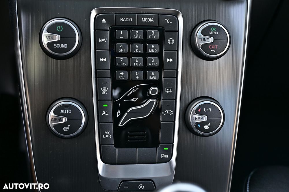 Volvo V40 D3 Geartronic - 23