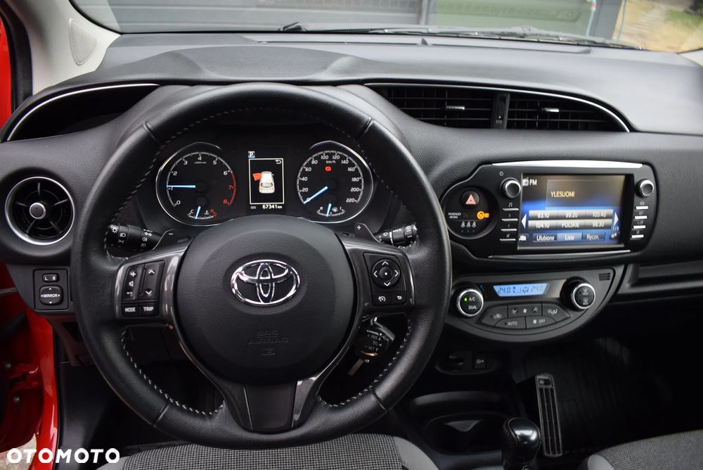 Toyota Yaris 1.5 20th Anniversary CVT - 27