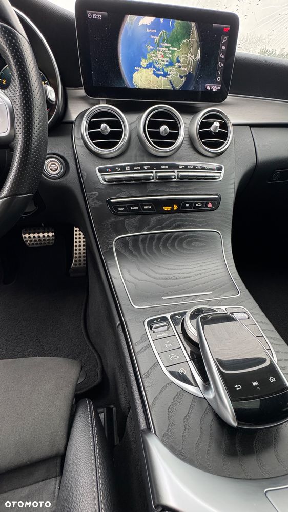 Mercedes-Benz Klasa C 200 Coupe 4Matic 9G-TRONIC AMG Line - 7