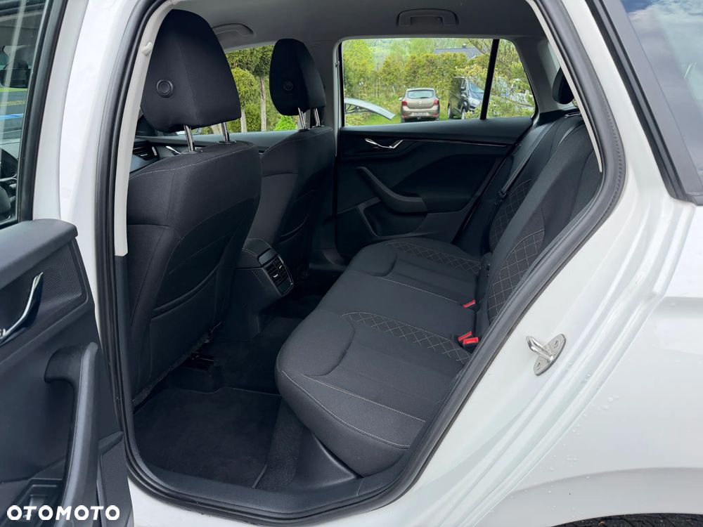 Skoda Kamiq 1.0 TSI Ambition - 9