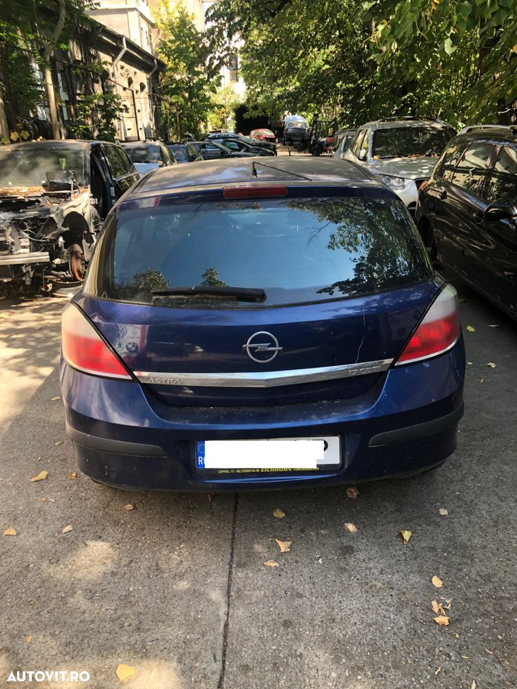Dezmembrez Opel Astra H 2005 albastru 1,7 CDTI Z21B - 9