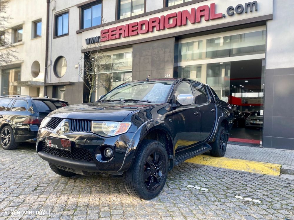 Mitsubishi L200 Pick Up 4x4 Intense Cabine Dupla - 1
