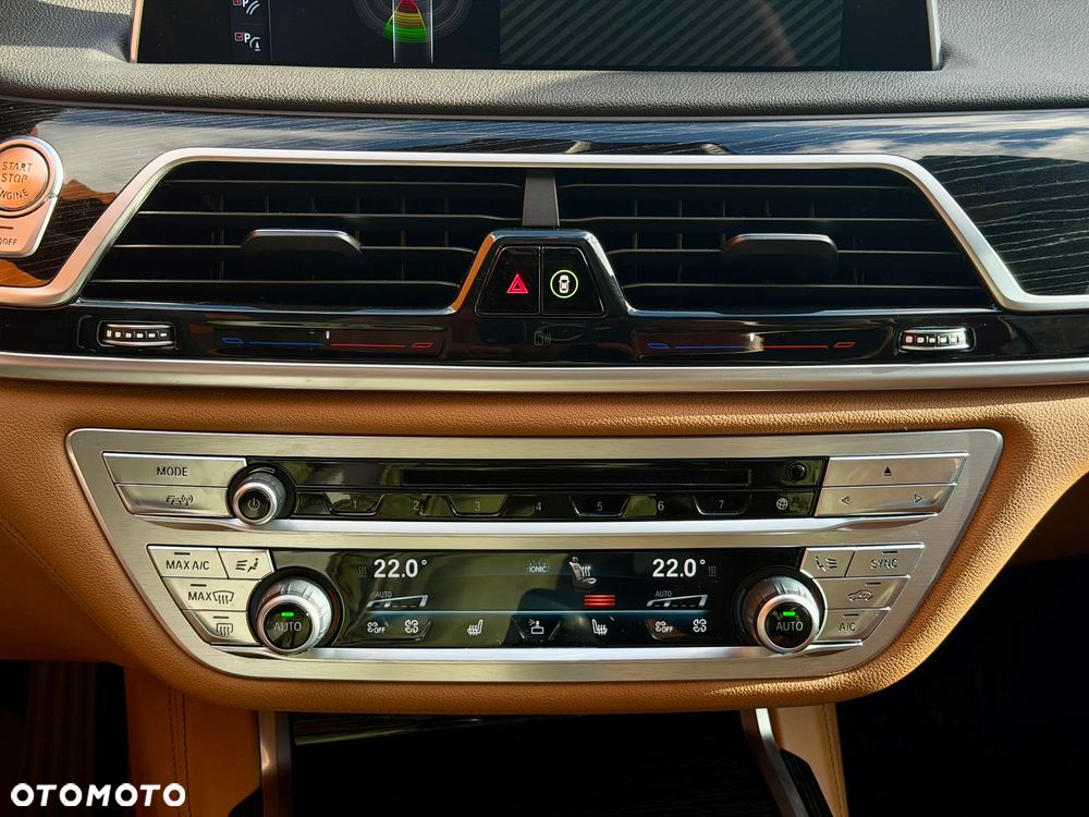 BMW Seria 7 730d xDrive - 22
