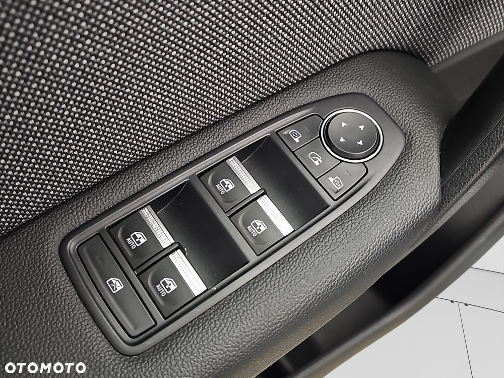 Renault Captur 1.0 TCe Techno - 11