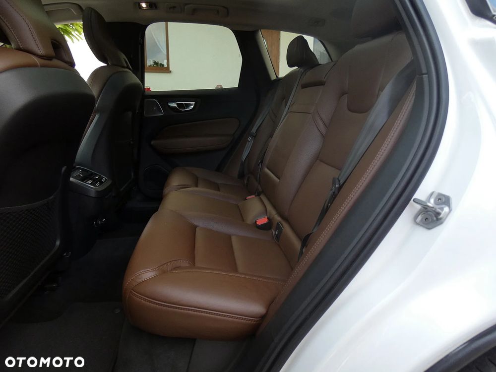 Volvo XC 60 D4 AWD Inscription - 19