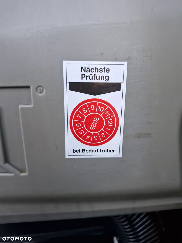 Caterpillar 319D - 11