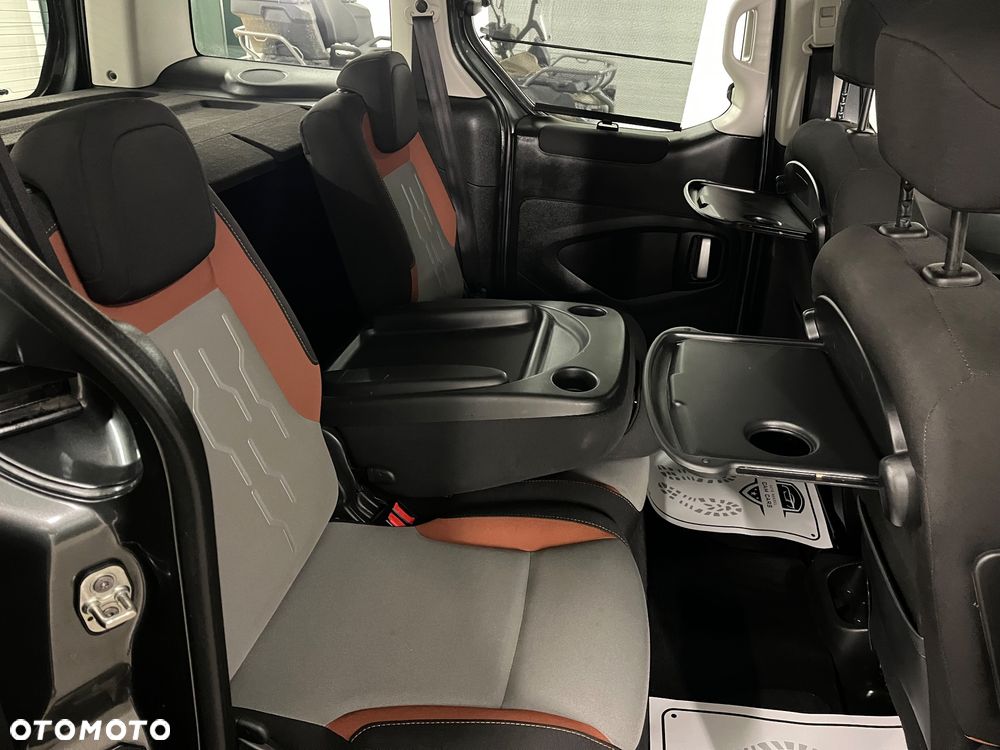 Peugeot Partner - 27