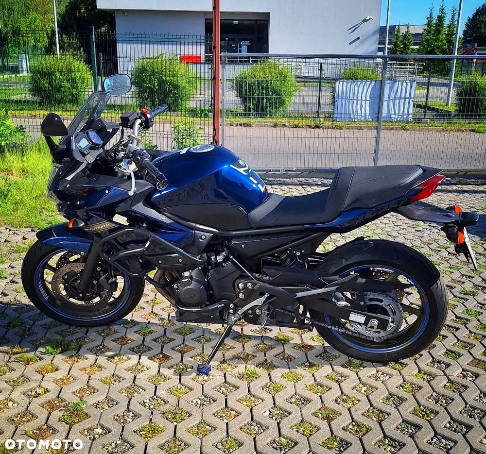 Yamaha XJ - 2