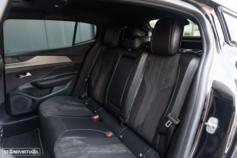 Peugeot 408 180 e-EAT8 GT - 31
