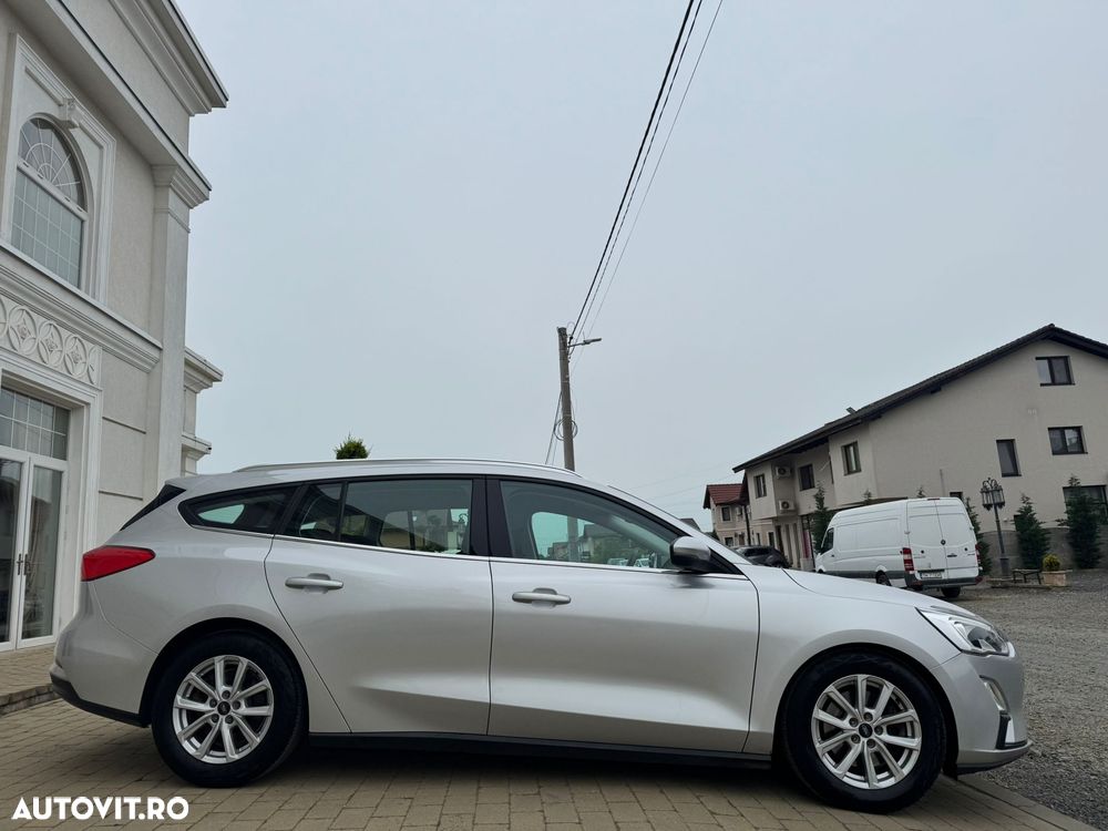 Ford Focus - 18