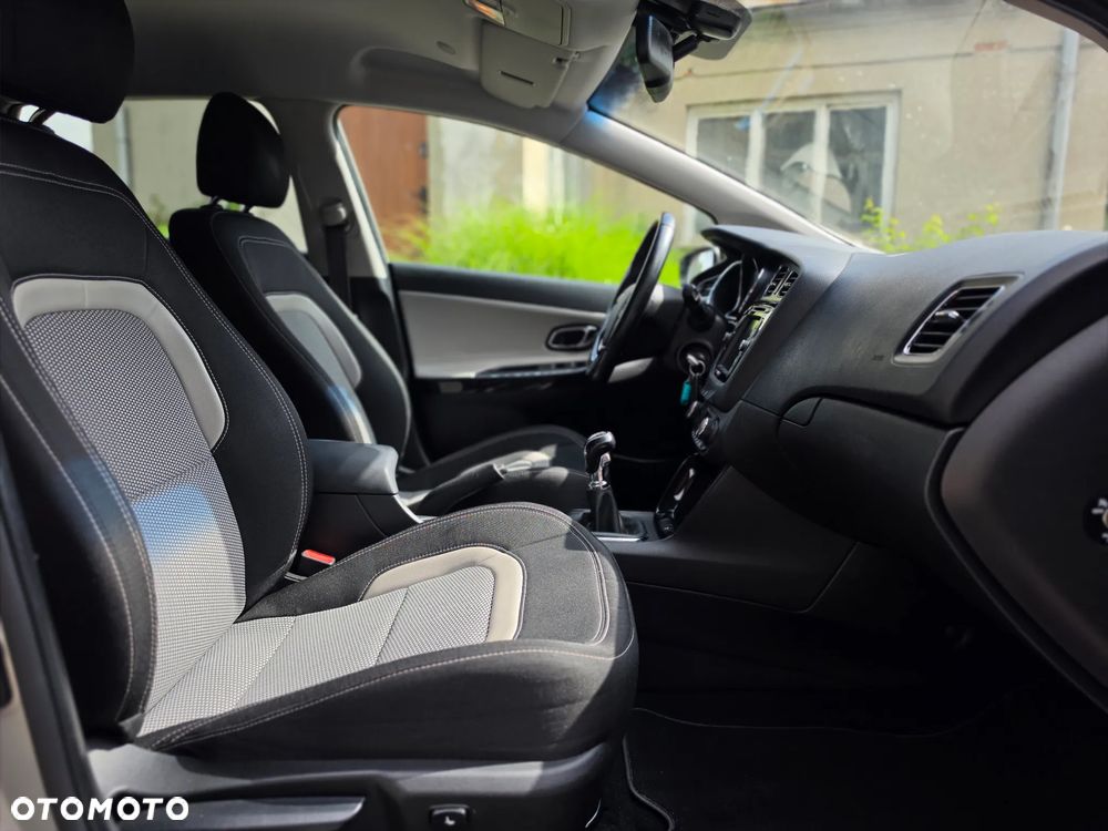 Kia Ceed - 21