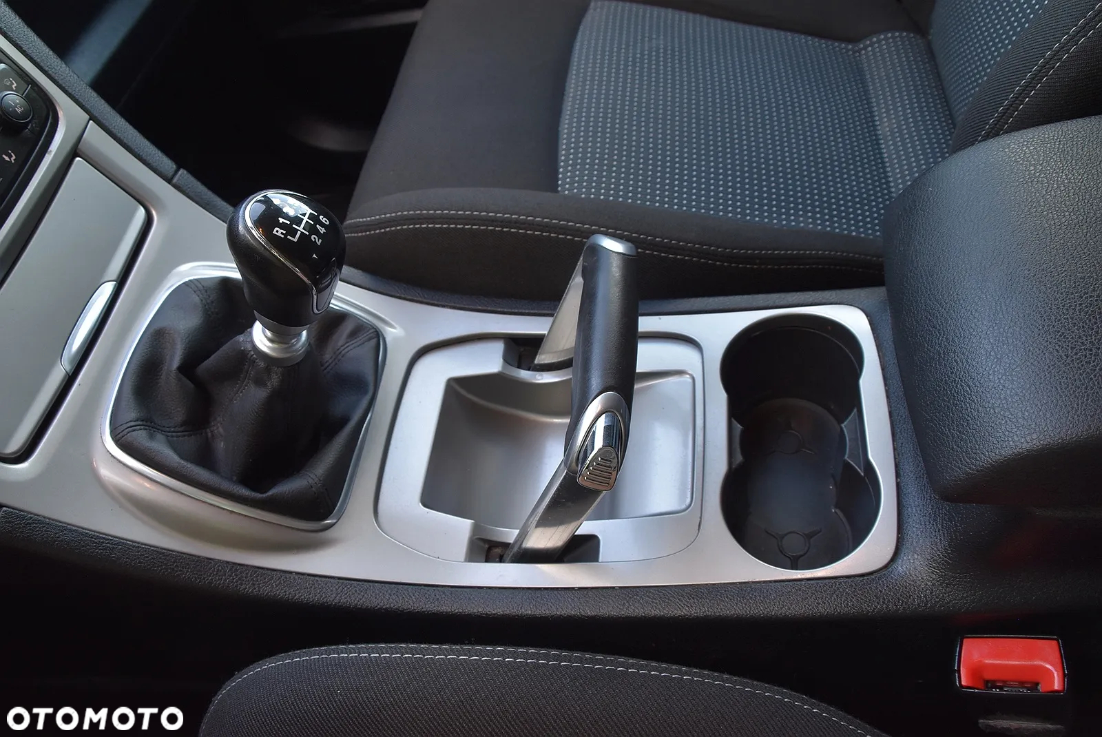 Ford S-Max - 36