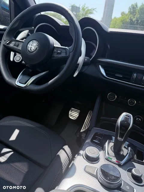 Alfa Romeo Stelvio 2.0 Turbo Veloce Q4 - 12