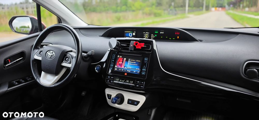 Toyota Prius 1.8 Hybrid Prestige - 24