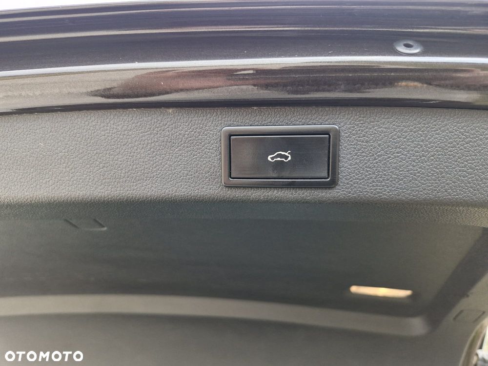 Skoda Superb 2.0 TDI DSG Premium Edition - 21