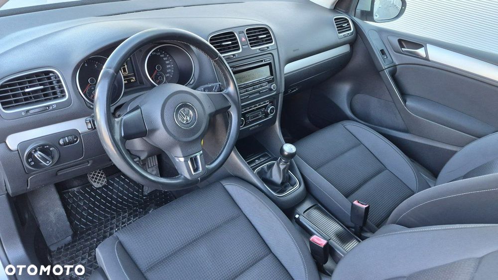 Volkswagen Golf - 19