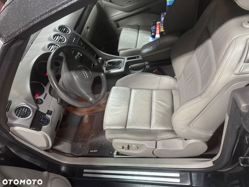Audi A4 Cabrio 2.4 - 5