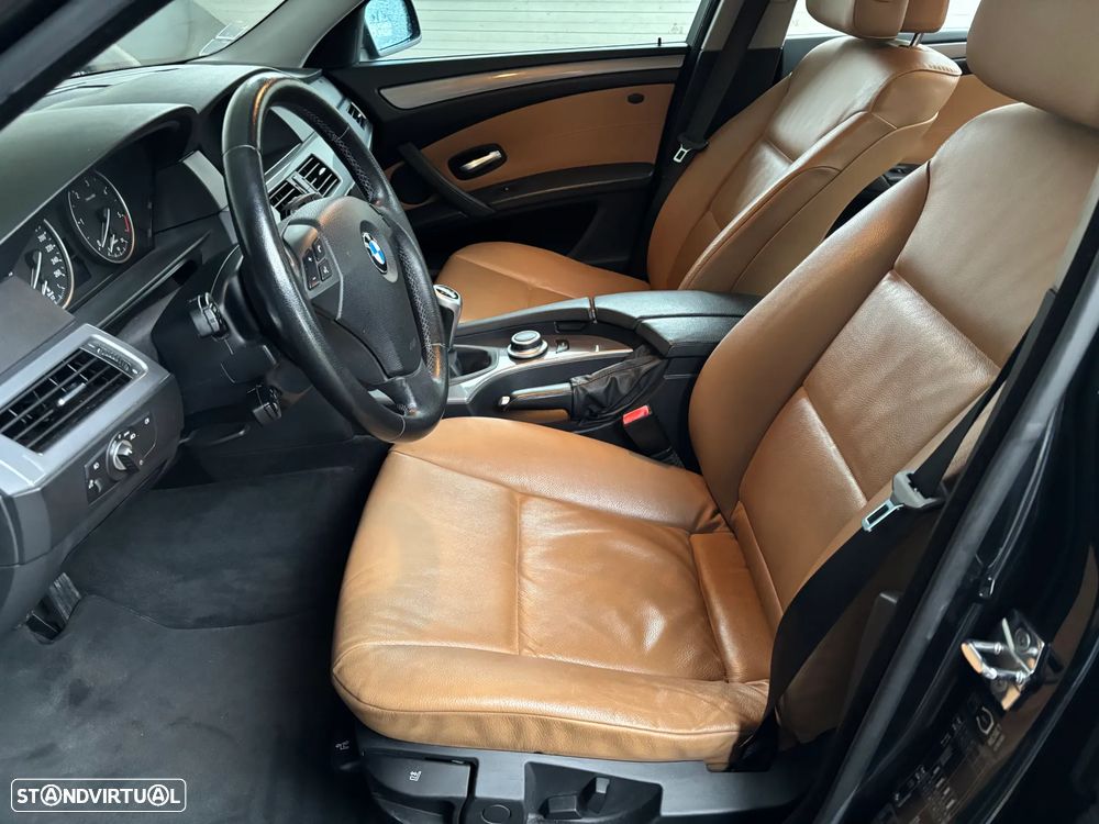 BMW 520 d Executive - 11