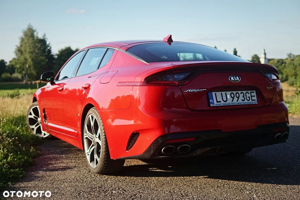 Kia Stinger - 16