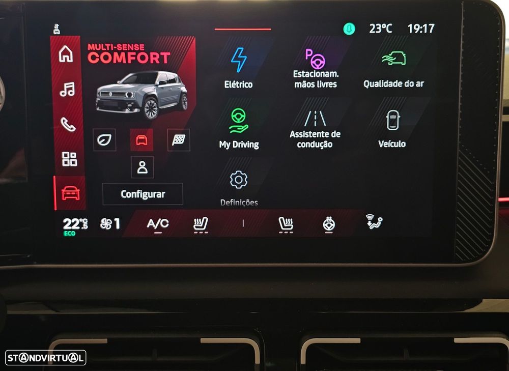 Renault 4 E-Tech 52 kWh Iconic Autonomia Conforto - 33