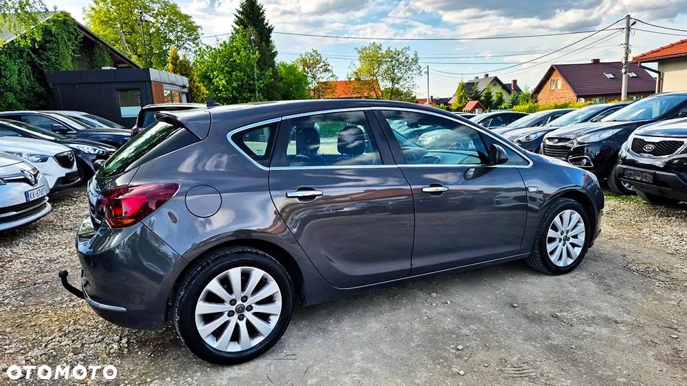 Opel Astra 1.4 Turbo Cosmo - 12