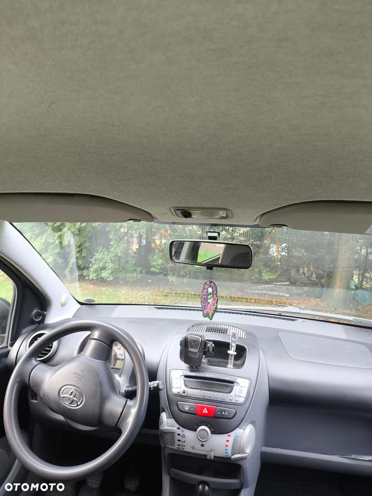Toyota Aygo - 8