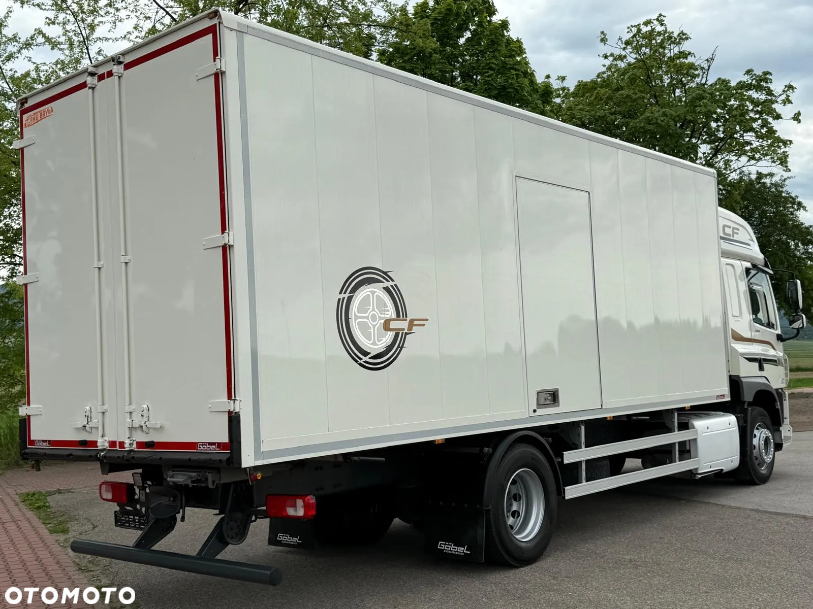 DAF CF 330/10.2017/KONTENER MEBLOWY/IZOTERMA/WINDA/18 PALET/E6/NISKI PRZEBIEG/Z NIEMIEC/JAK NOWY/DUŻY SILNIK  10 837cm3// - 6
