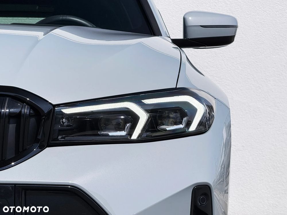 BMW Seria 3 320d xDrive M Sport - 10