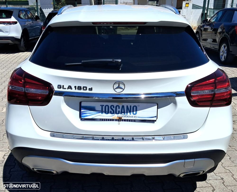 Mercedes-Benz GLA 180 d - 22