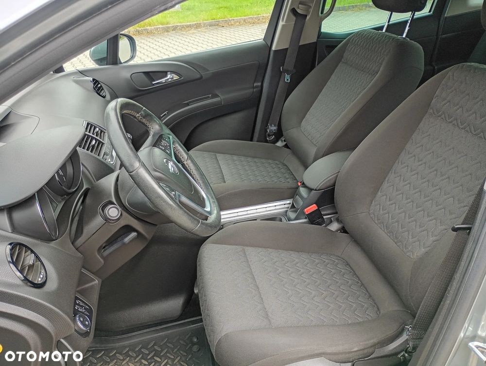 Opel Meriva - 12