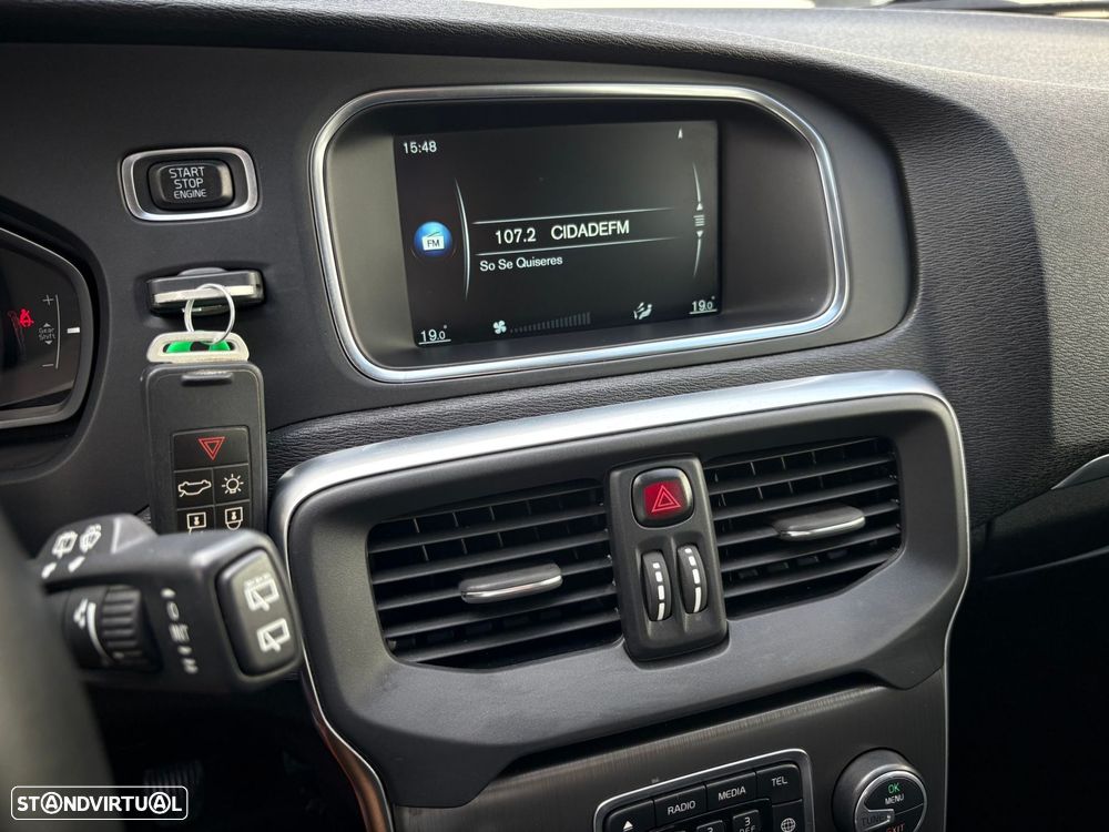 Volvo V40 2.0 D2 Momentum Eco - 6