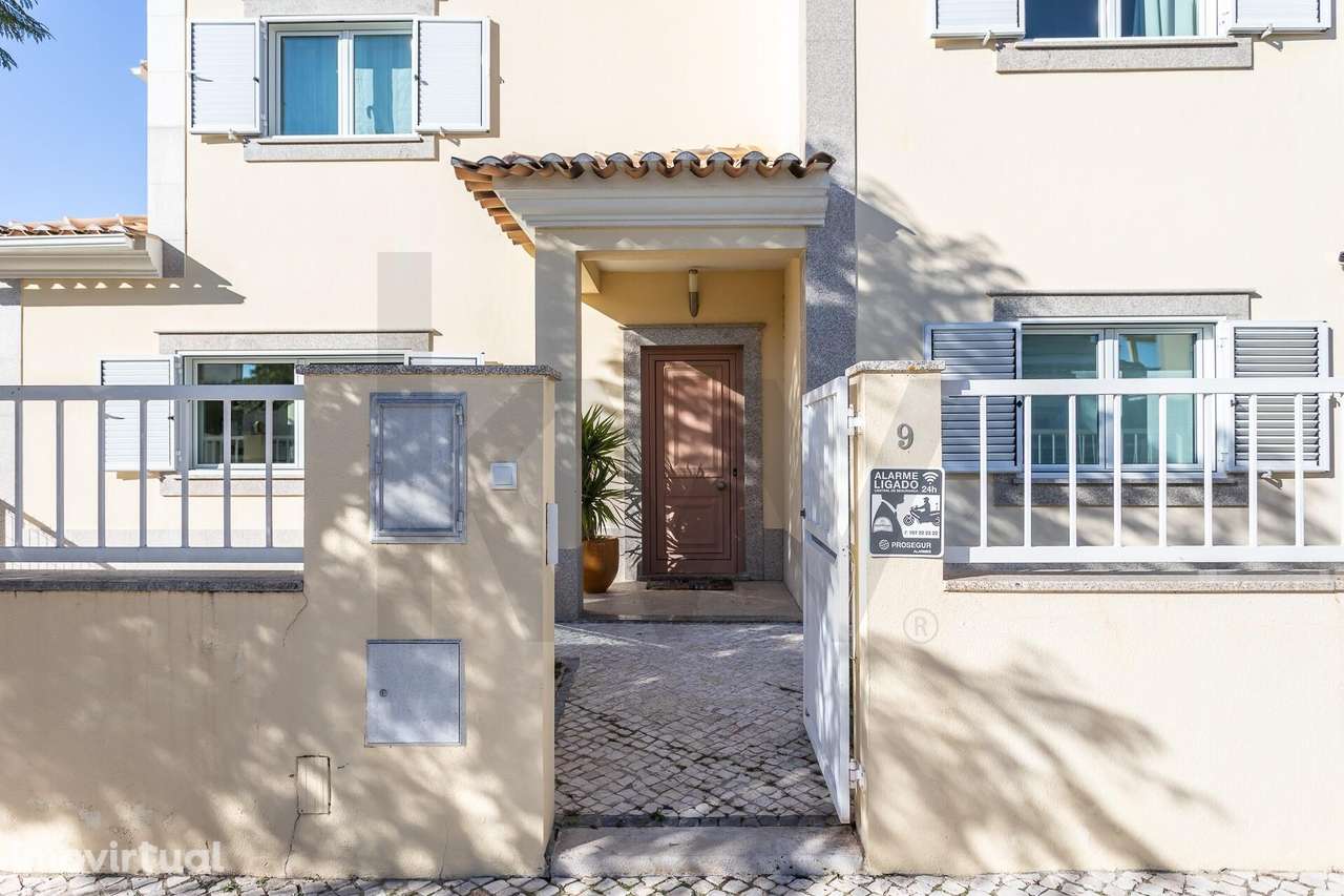 Moradia de Sonho em Condomínio Fechado – Azeitão – O Seu Refúgio de Fa - Grande imagem: 2/60