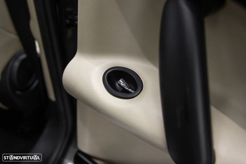 MINI Countryman Cooper D - 14