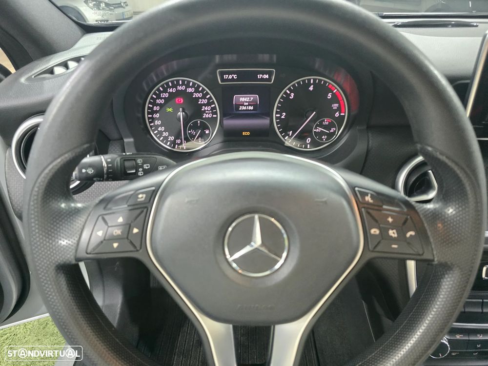 Mercedes-Benz A 180 - 14