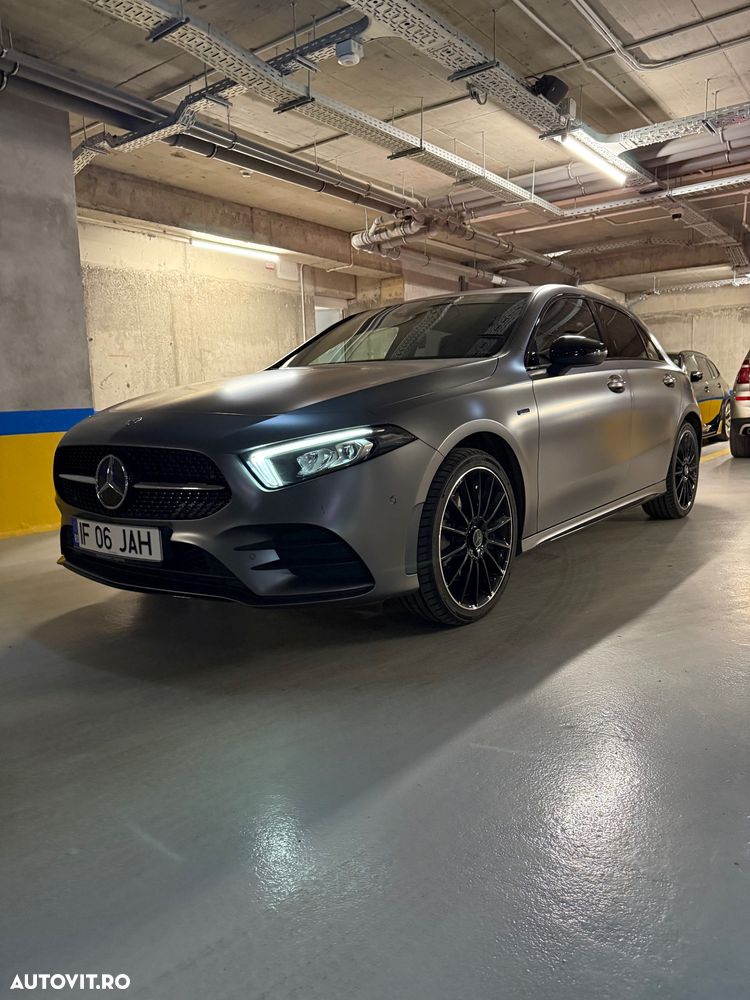 Mercedes-Benz A 250 e 8G-DCT AMG Line - 3