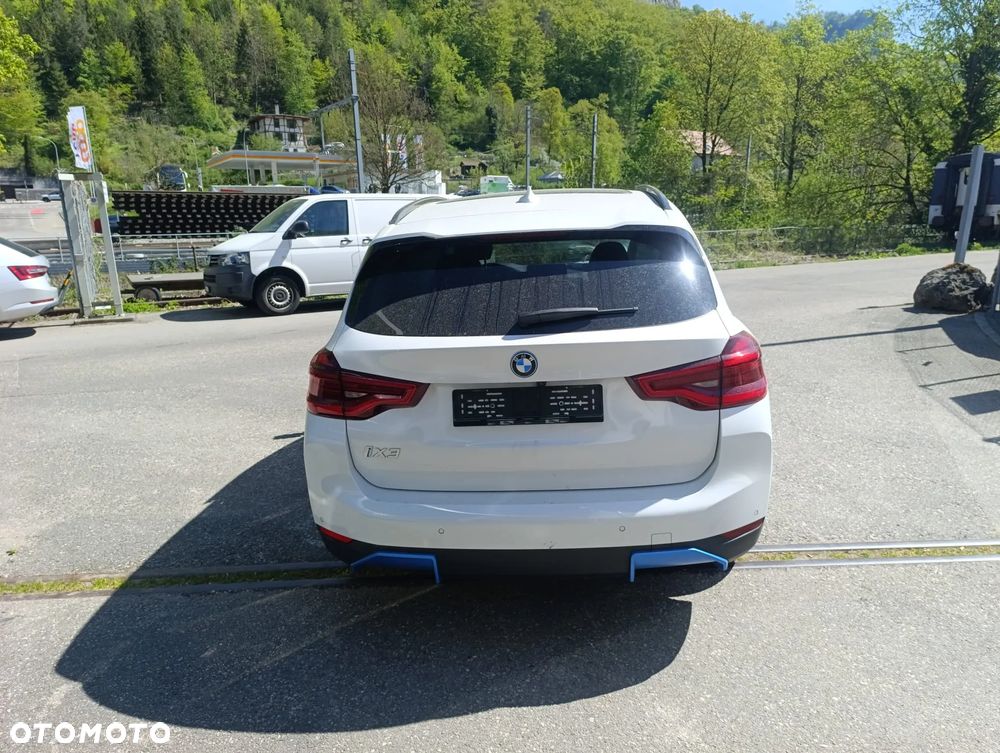 BMW iX3 80kWh Impressive - 4