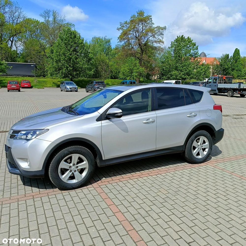 Toyota RAV4 - 8