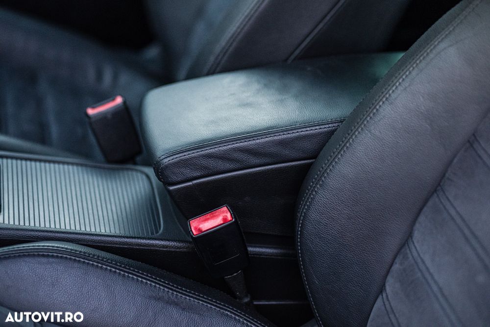 Volkswagen Passat Variant 2.0 TDI BlueMotion Technology Highline DSG - 21