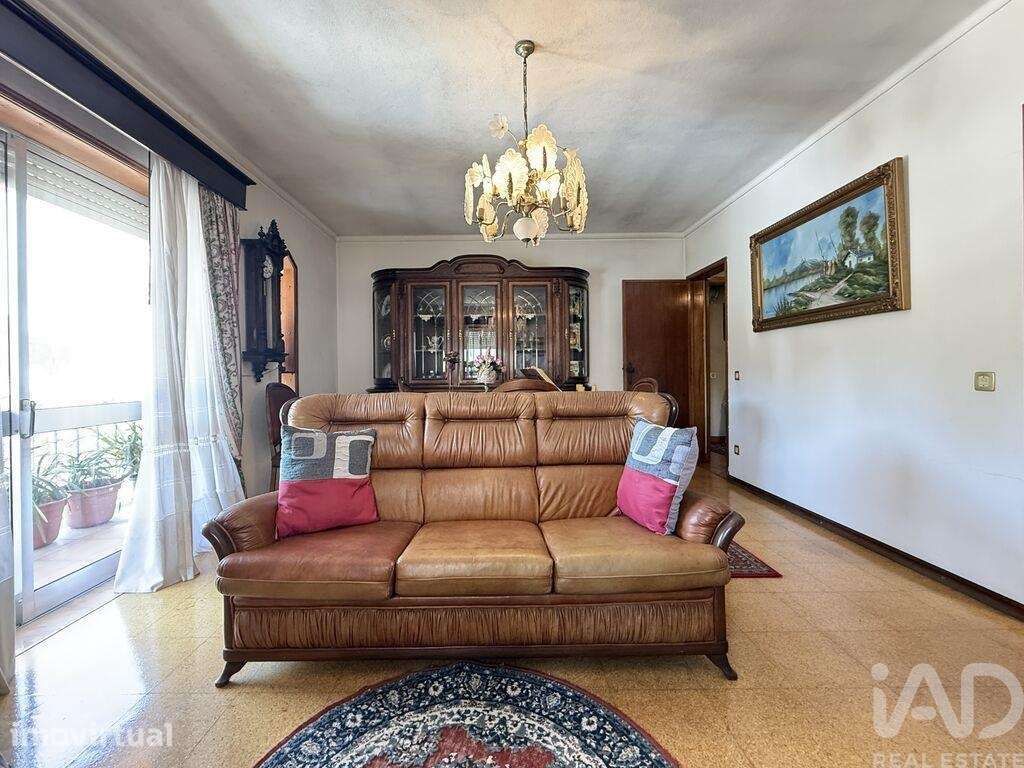 Ateliê T3 em Oiã de 335,81 m2 - Grande imagem: 3/37