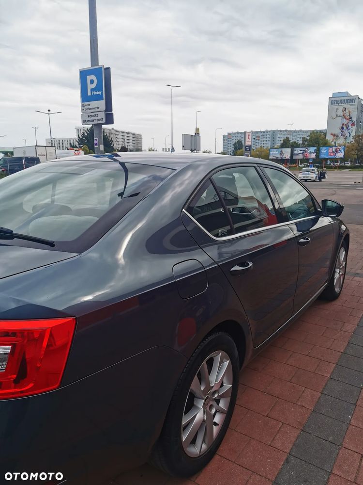 Skoda Octavia 1.5 TSI ACT Style DSG - 8