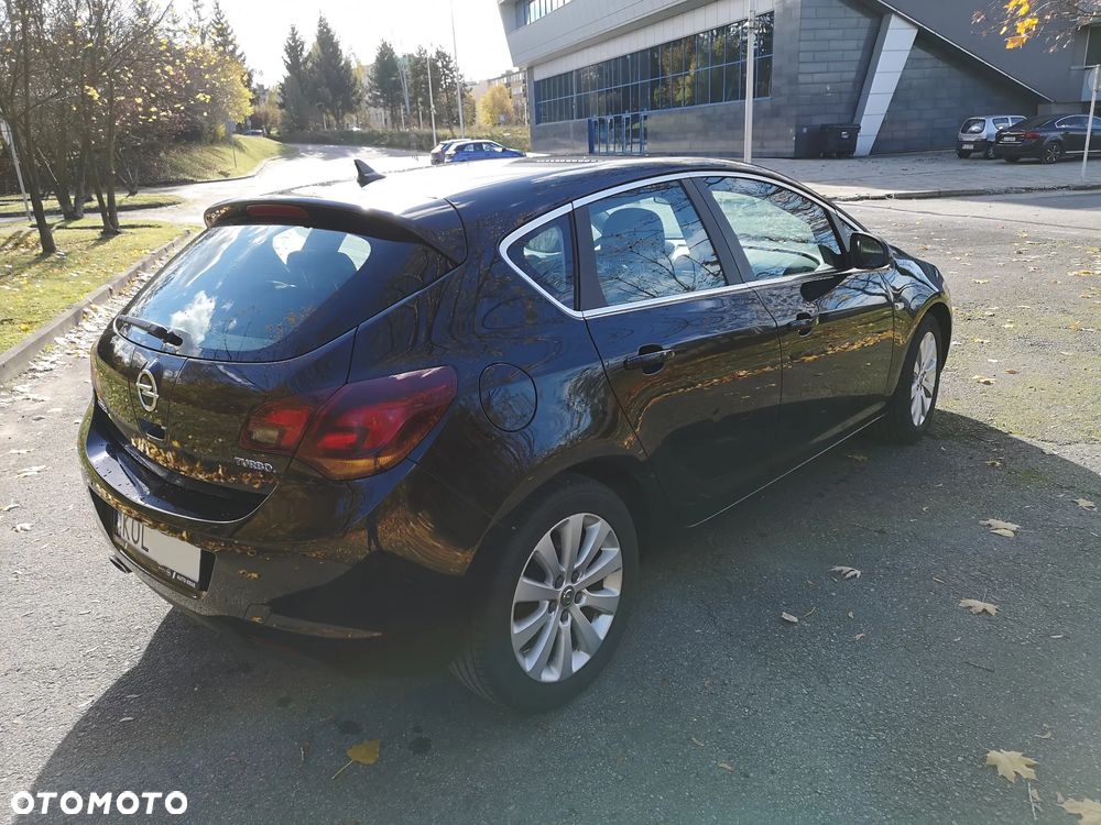 Opel Astra IV 1.6 T Cosmo - 5