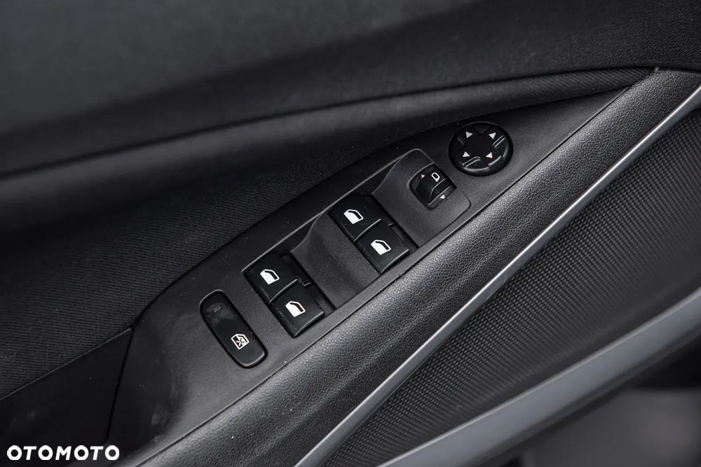 Opel Crossland X 1.2 T Eco Design Line S&S - 16