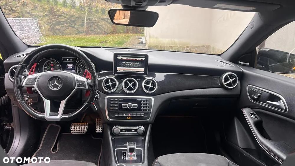 Mercedes-Benz CLA 45 AMG 4-Matic - 14