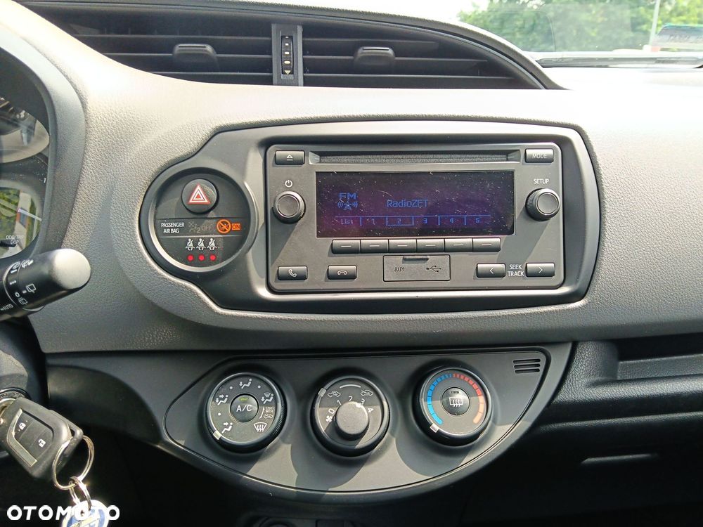 Toyota Yaris - 13
