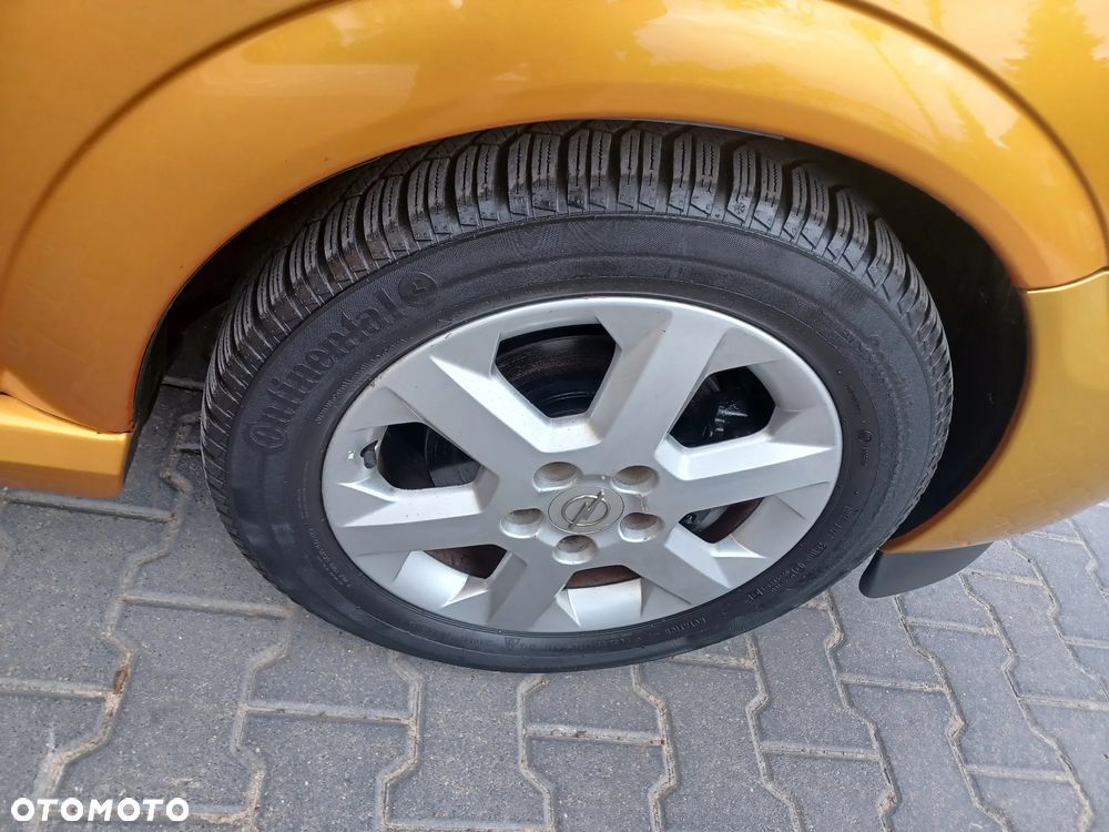 Opel Astra 2.2 Bertone - 25