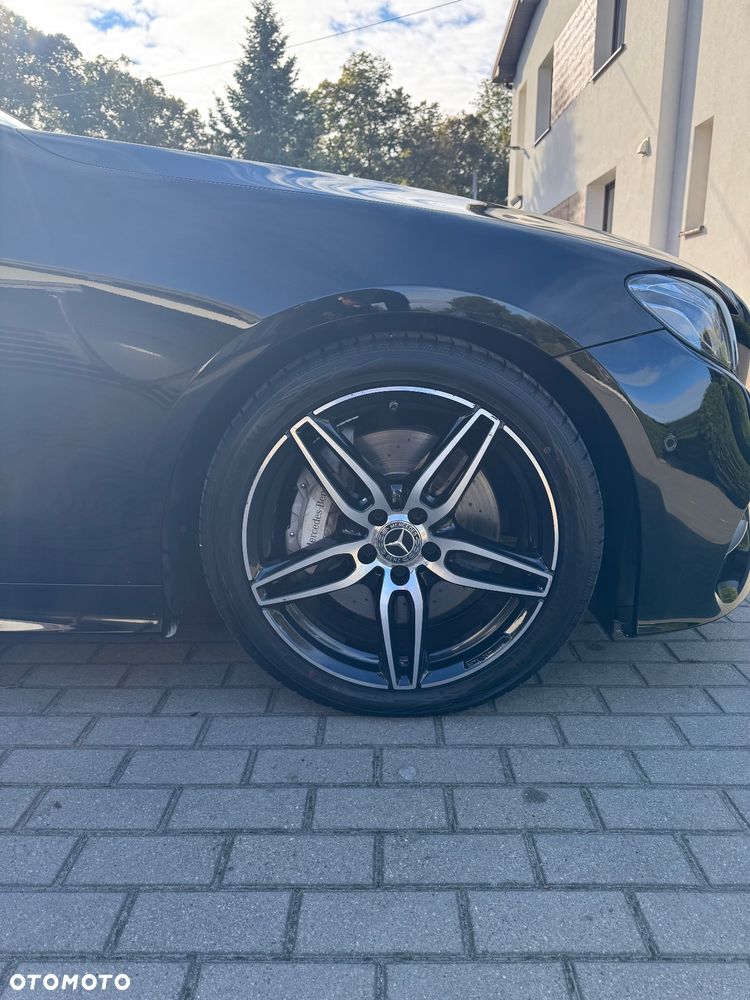 Mercedes-Benz Klasa E 300 9G-TRONIC - 13