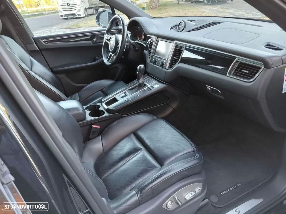 Porsche Macan S - 29