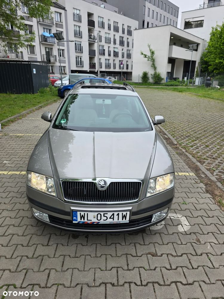 Skoda Octavia 1.6 FSI Automatik Ambiente - 15