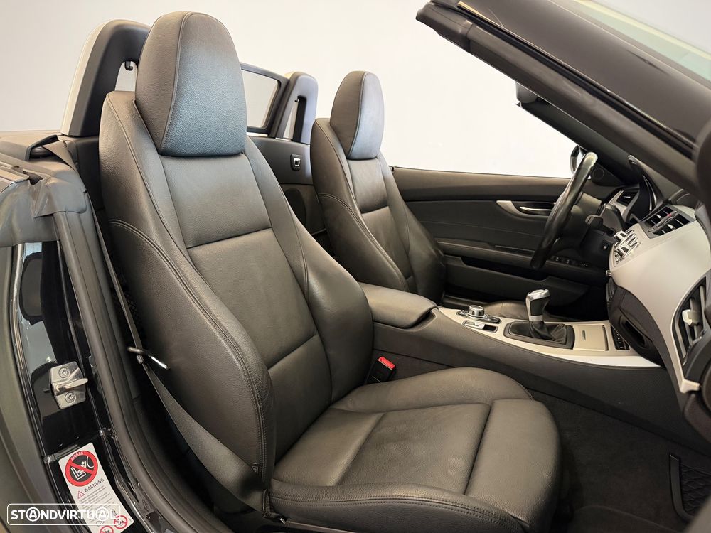 BMW Z4 sDrive28i - 11